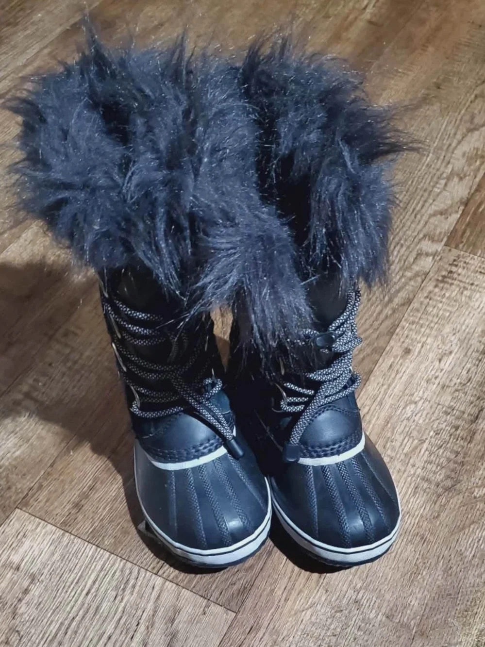 Sorel warm faux